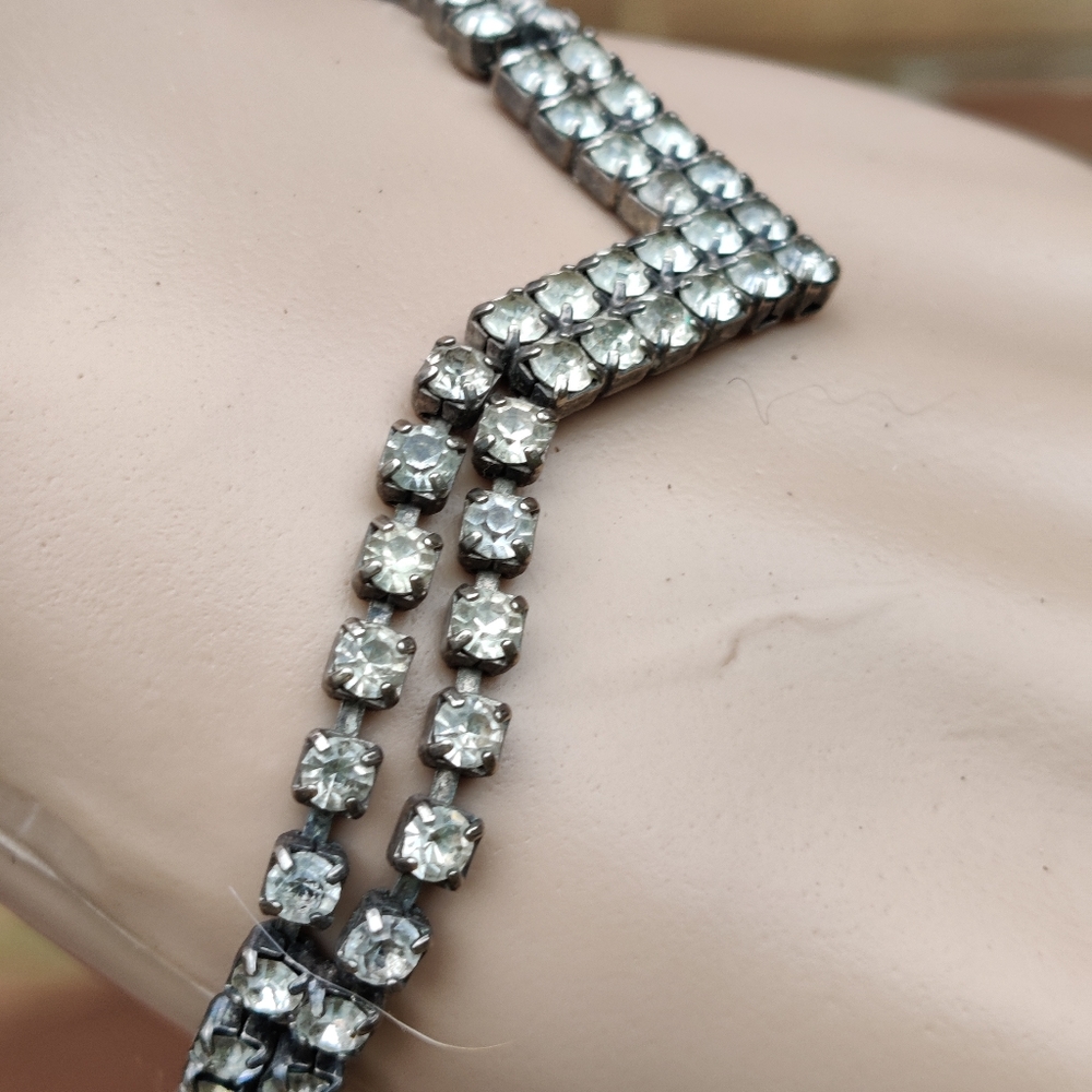 Vintage prong set rhinestone bracelet - Picture 3 of 7